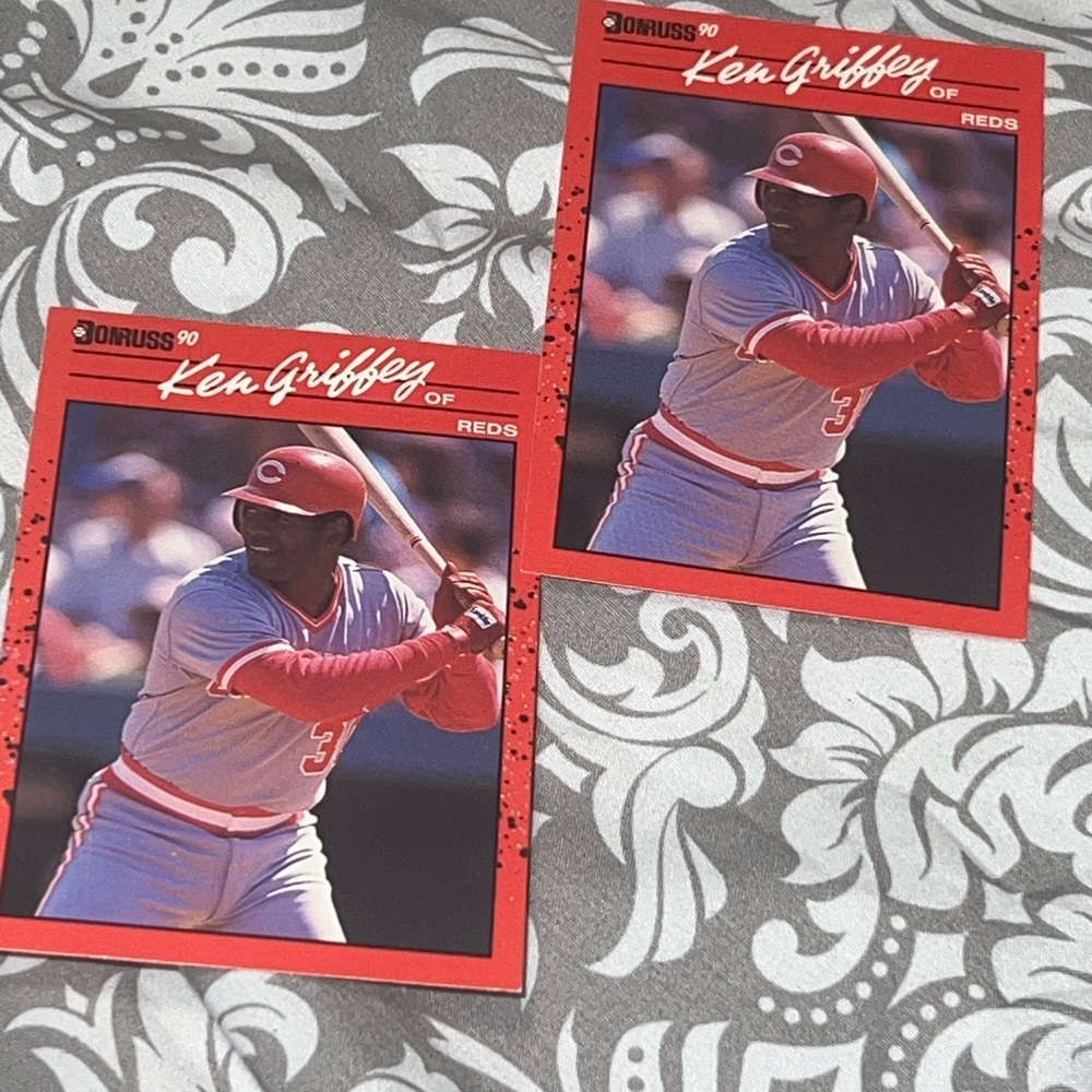 DONRUS 1990 Ken Griffey Jr Baseball card perfect condition SHIPS FAST AS ALWAYS!